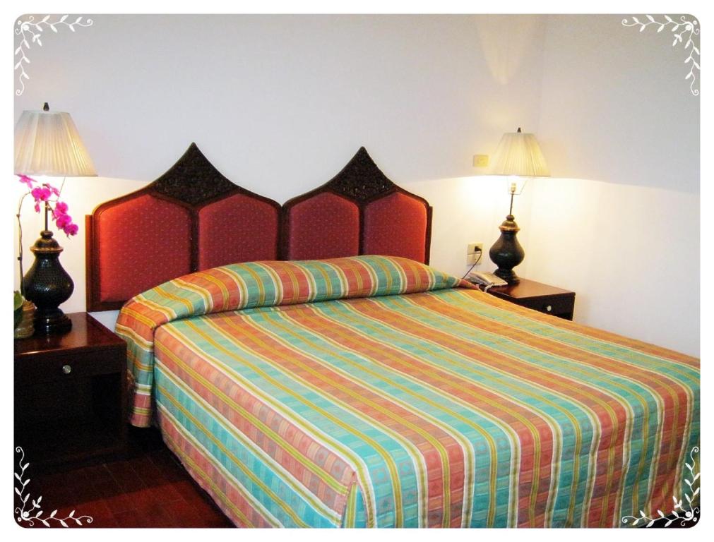 Tangerine Ville Hotel - Deluxe King Room