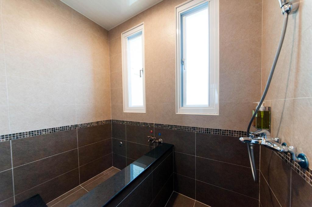 Koupelna v ubytování Lantein B&B