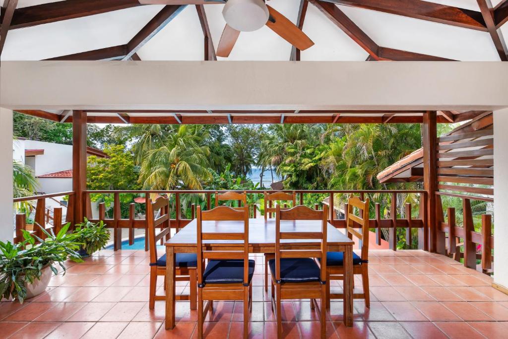 The Coast Beachfront Hotel - Villa De Dos Dormitorios