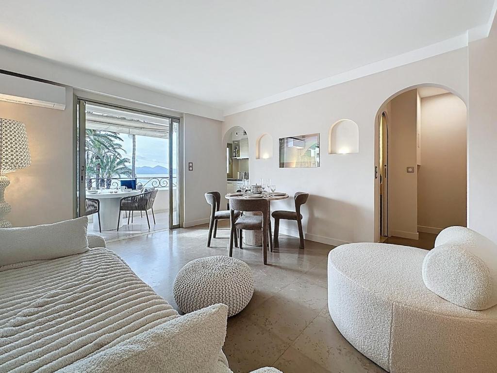 38 m2 - Suite de luxe, terrasse vue mer, Croisette