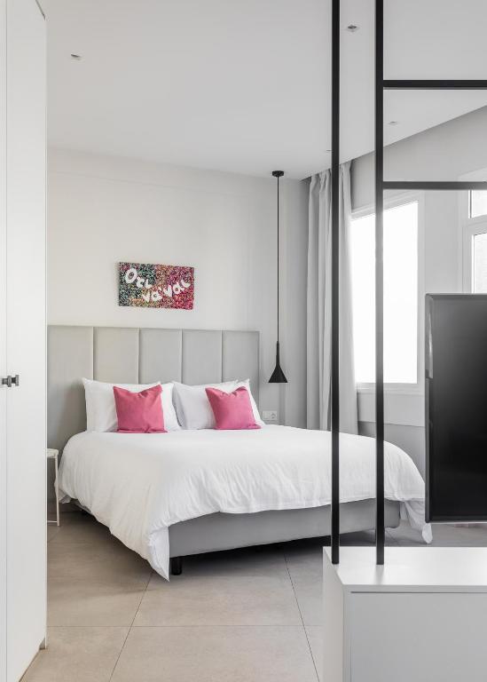 Modern Plaka Apartments - Walk everywhere! PB2AB