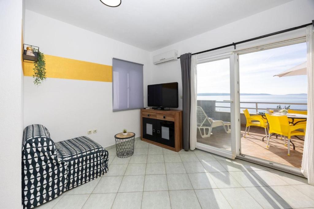Apartment in Okrug Gornji with sea view, terrace, air conditioning, WiFi 5049-3