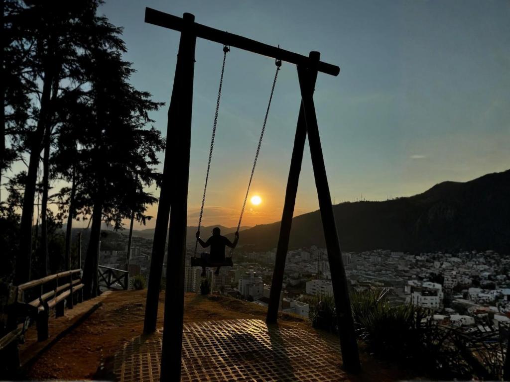 Vista incrível -2 qtos c/ suíte -próx shopping e PUC c/ varanda e churrasqueira