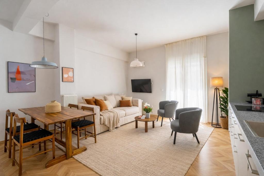 Acropolis Stylish Flat
