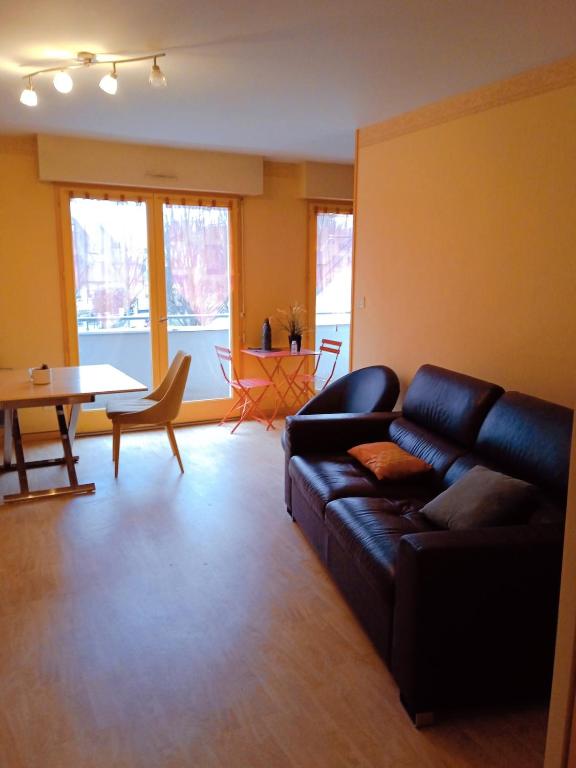 La Suite Célestre Rennes 2 chambres Parking et Balcon Second Lodge