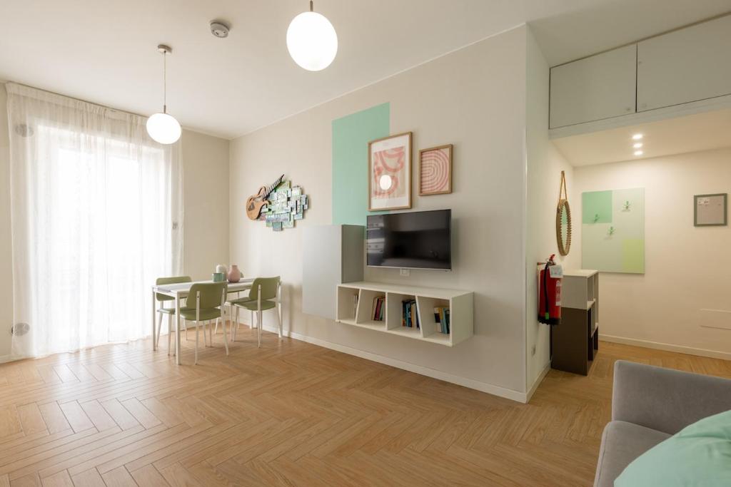BDC - Tender 2Bdr apartment at Navigli area