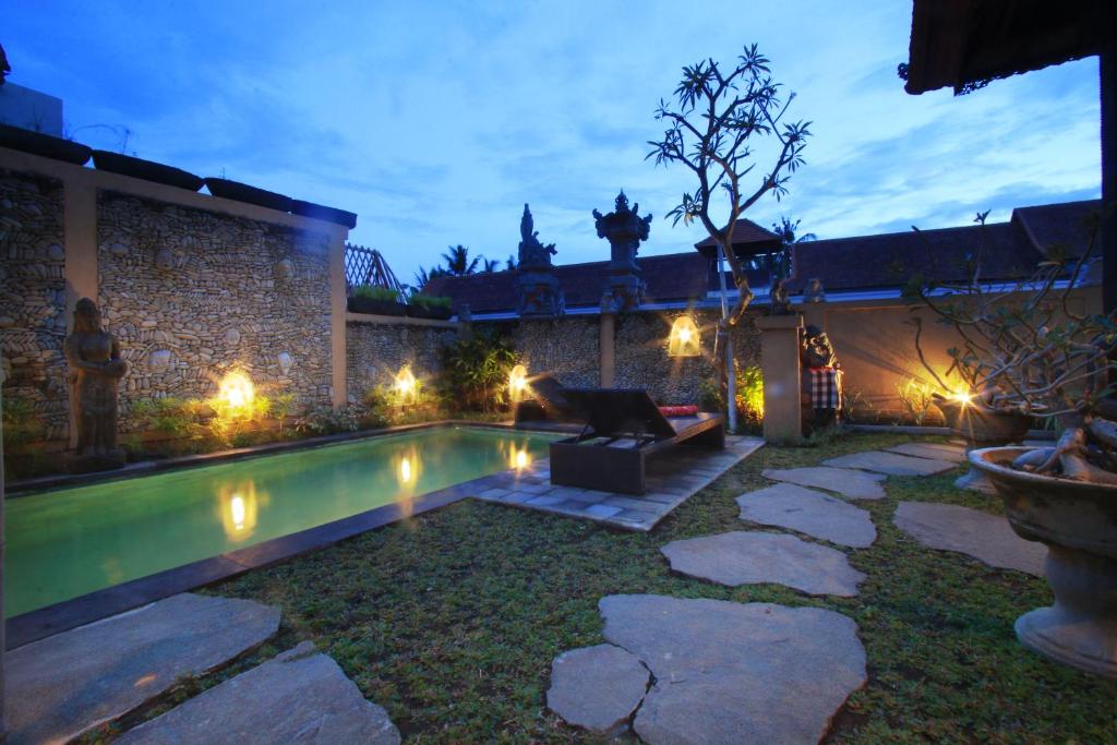 Bazén v ubytování Pondok Wira Ubud nebo v jeho okolí