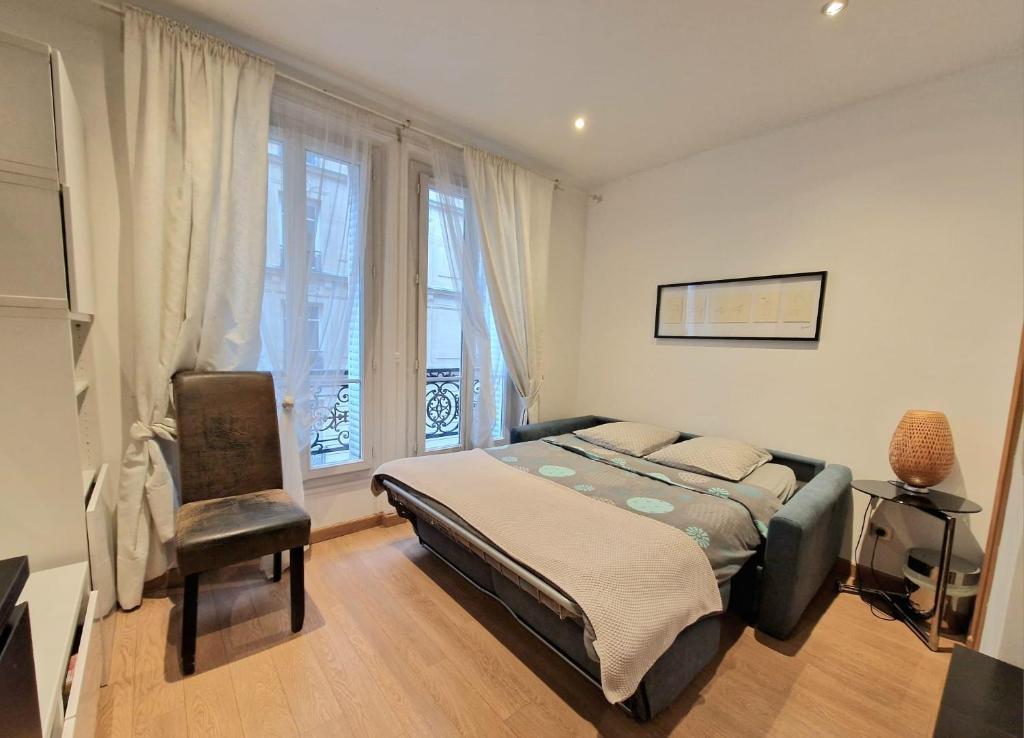 A deux pas de l'Arc de Triomphe Studio tout équipé