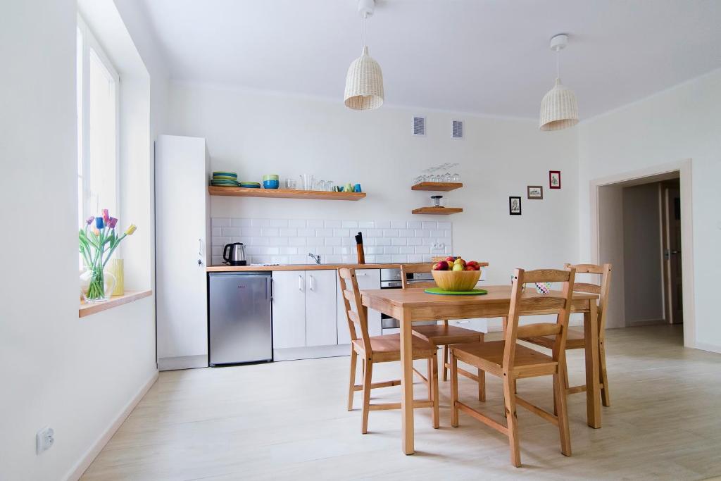 Kuchyňa alebo kuchynka v ubytovaní Apartament Na Staromiejskiej