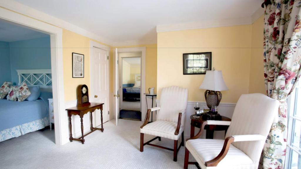 Queen Anne Inn - Suite King Con Balcón