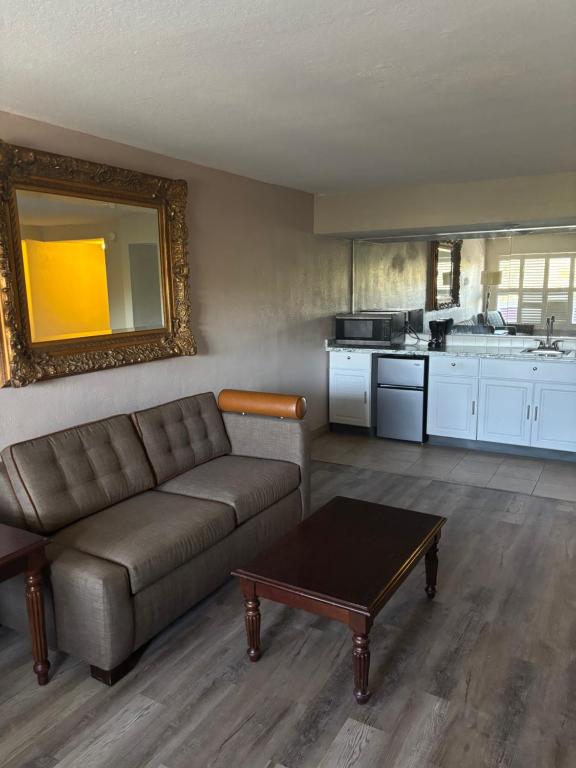 Inn On The Green Florida - Suite Deluxe Con Cama Extragrande