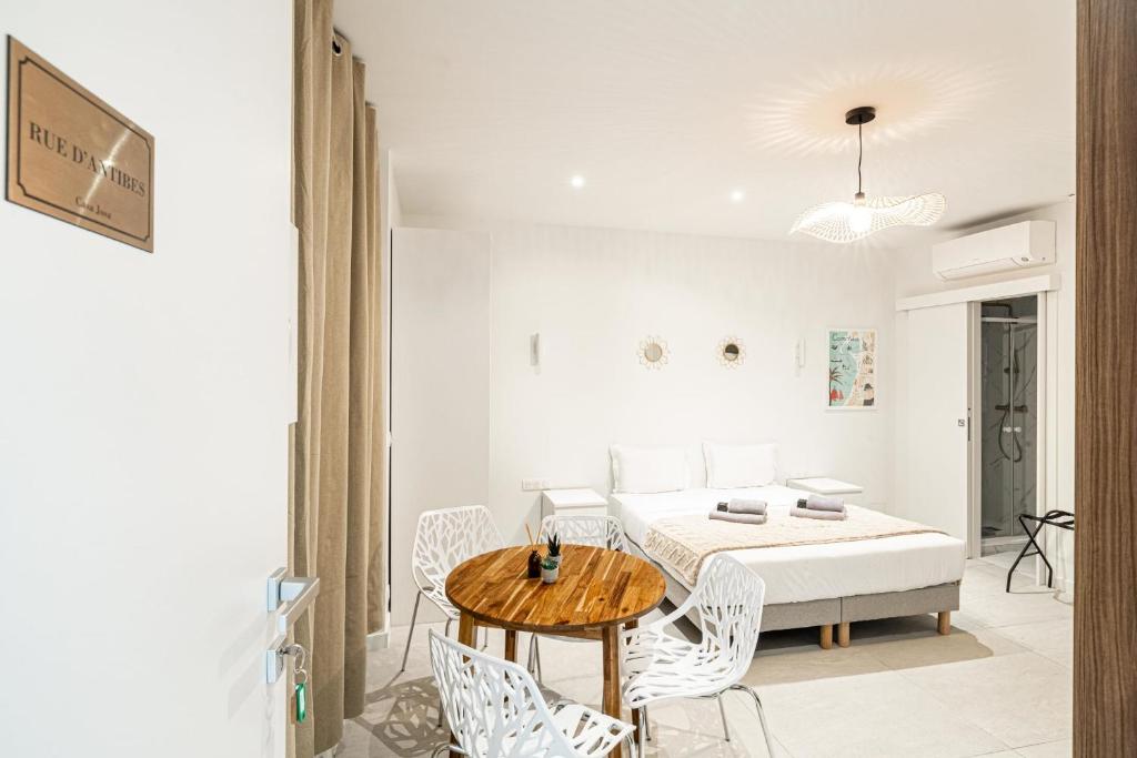 27 VAUTRIN - Modern and renovated studio Cannes city centre