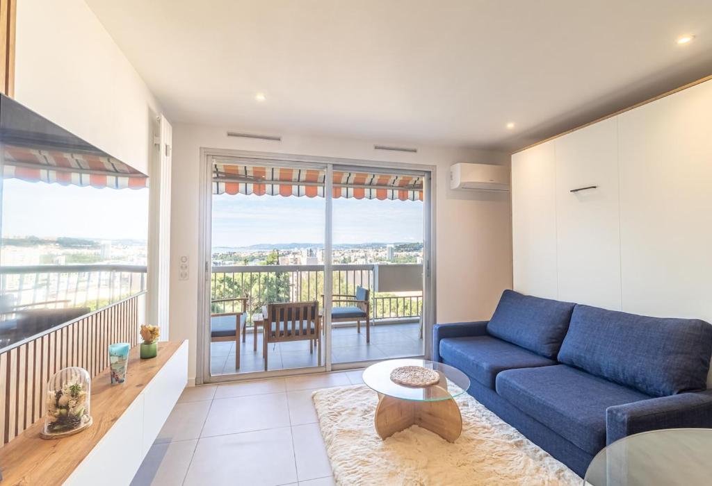 Cozy studio - air conditioning & terrace with sea view