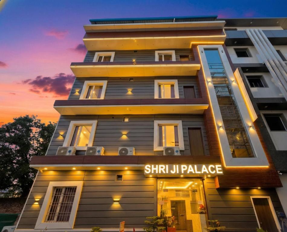 a building with a sign that reads stir up palace at Hotel Shri Ji Palace in Haridwār