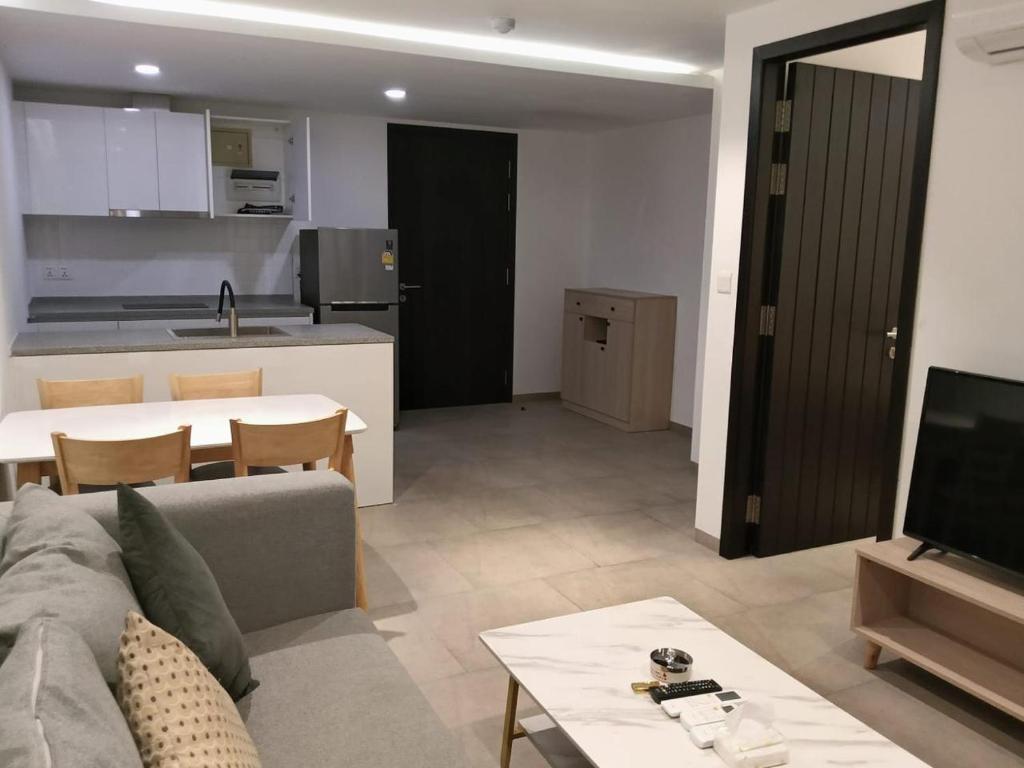 CB Hotel & Apartment