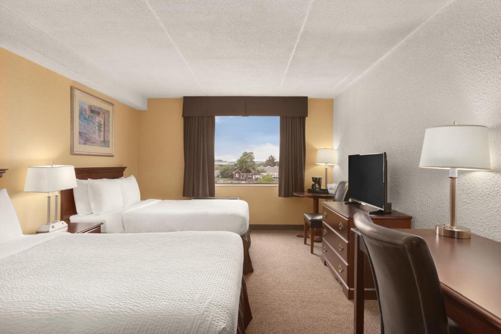 Days Inn by Wyndham Fallsview - Resim 41