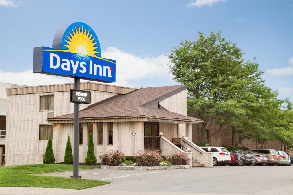 Days Inn by Wyndham Fallsview - Resim 45