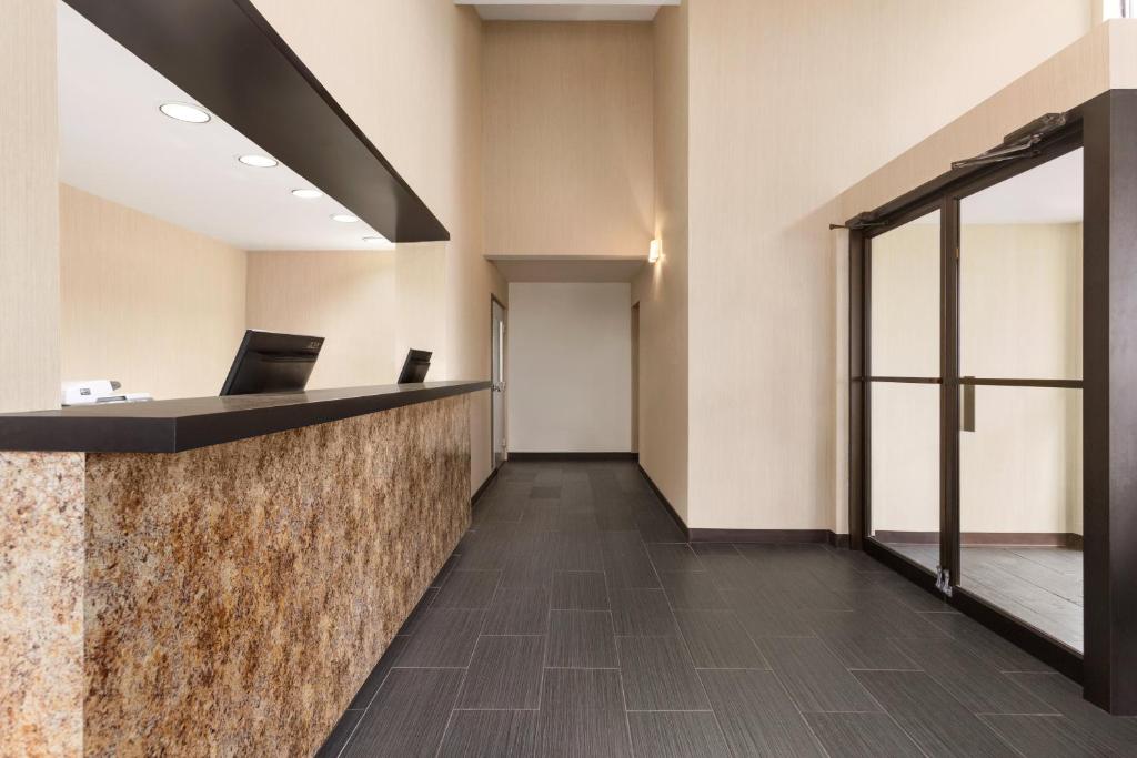 Days Inn by Wyndham Fallsview - Resim 8