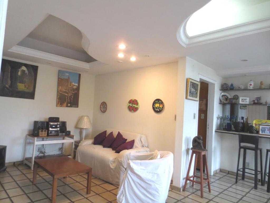  Pierres Apartment