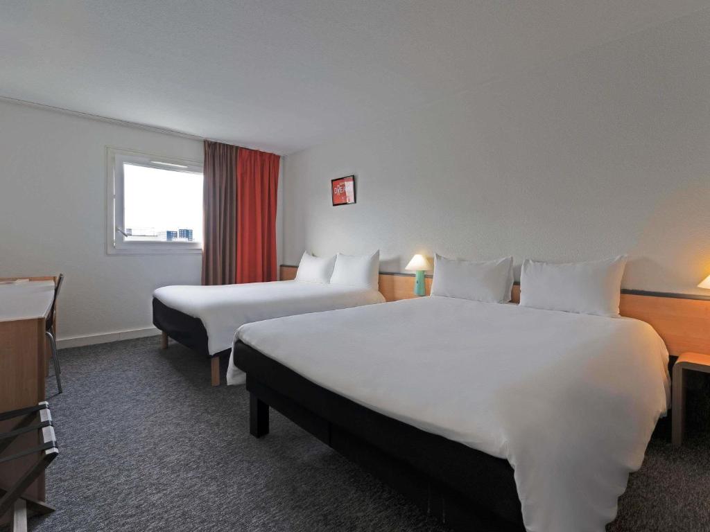 ibis Paris Pantin Eglise - Standard Double Room With Two Double Beds