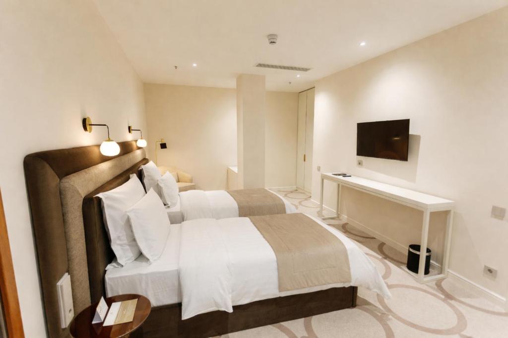 Ambassadori Tbilisi Hotel - 