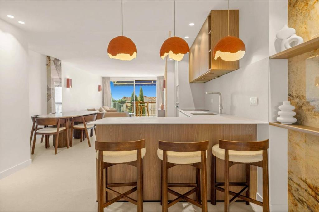 121 MARECHAL - 3-Bedroom Apartment Sea View and Parking