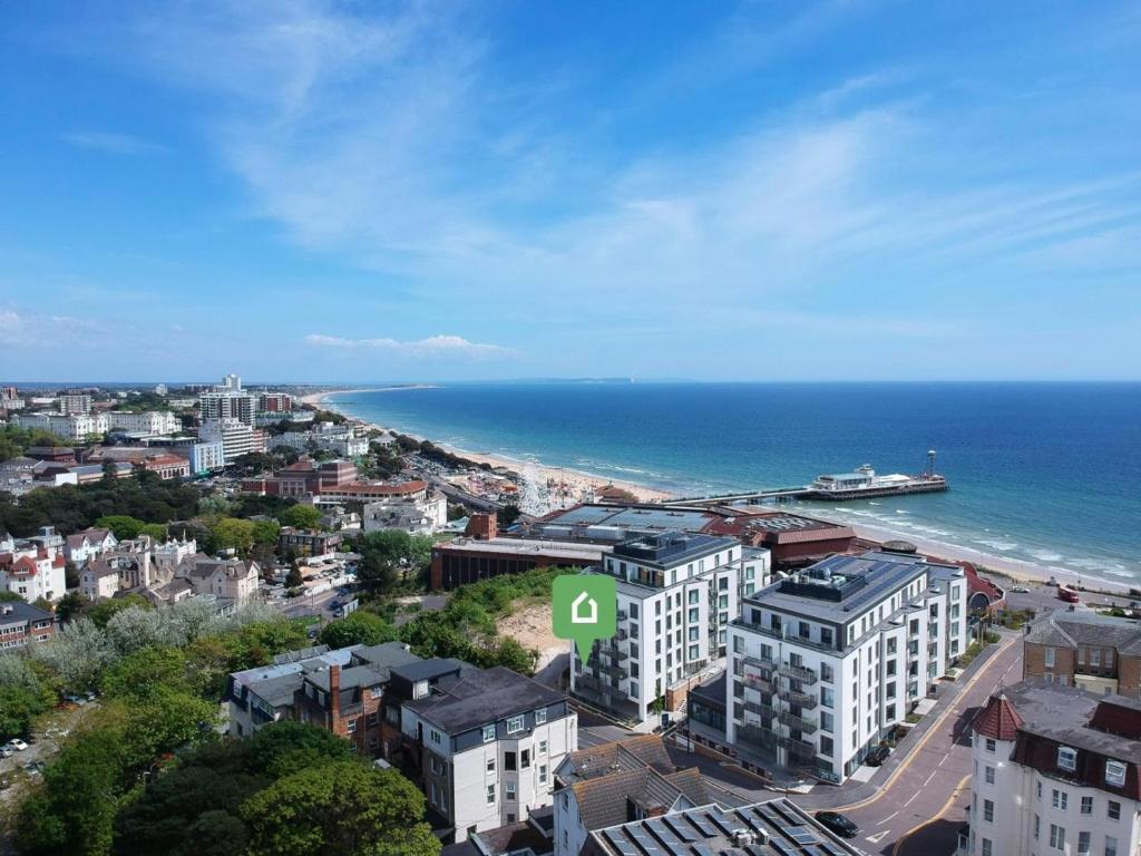 an aerial view of a city and the ocean at 2 Bed in Bournemouth oc-48516 in Bournemouth