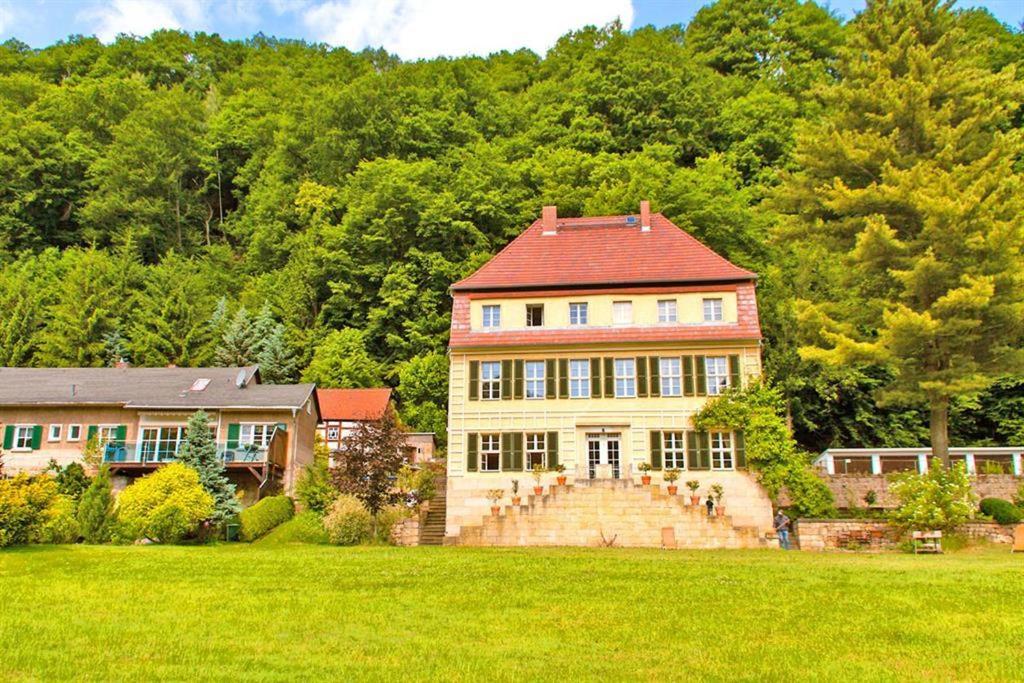 Herrenhaus Orangella - Housity