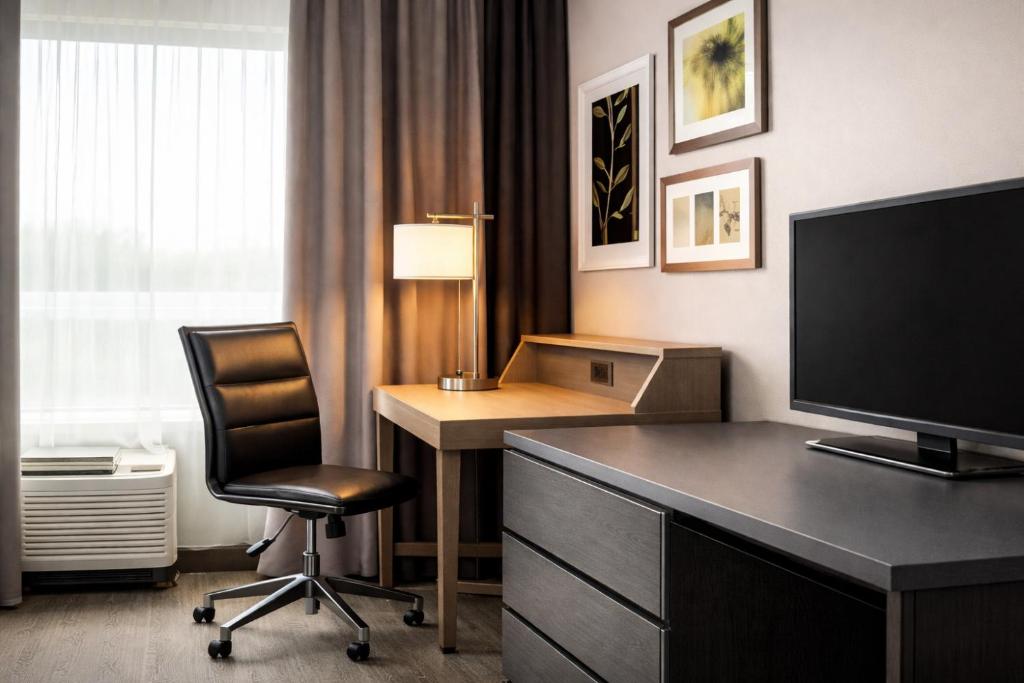 Country Inn & Suites by Radisson, Springfield Southeast photo