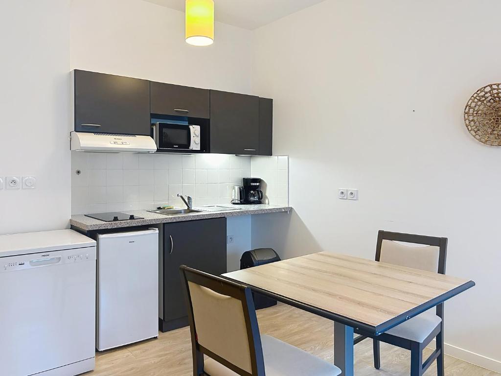 Terres de France - Appart Hôtel Rouen Flaubert - Studio