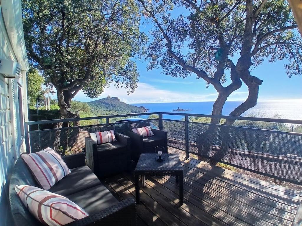 Vacation with exceptional sea views in St Raphaël