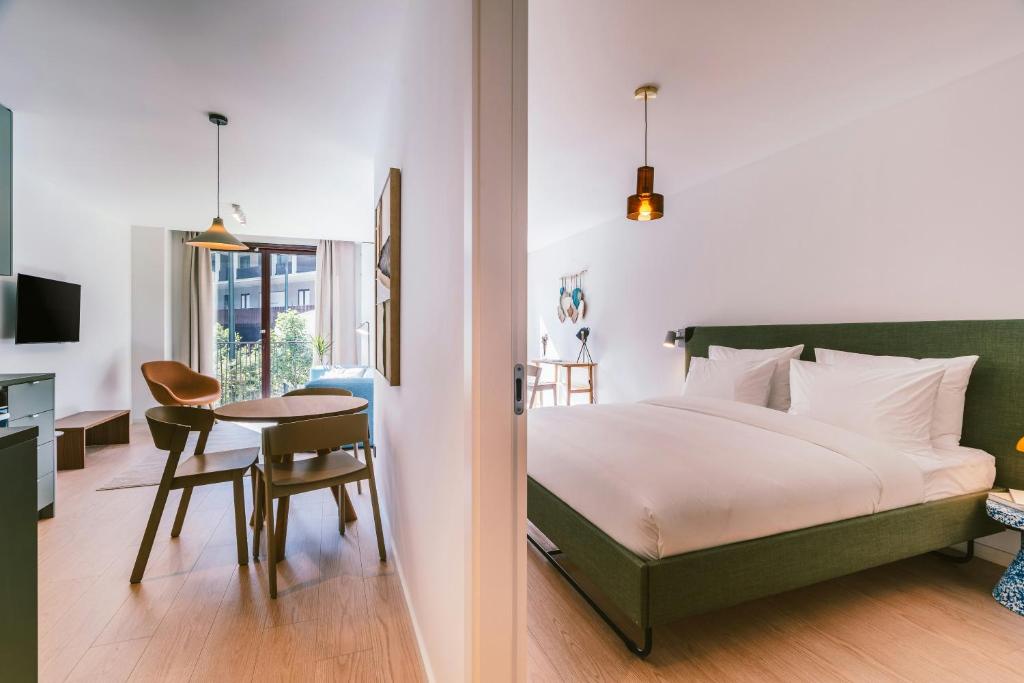 The Social Hub Porto Extended Stay - 13