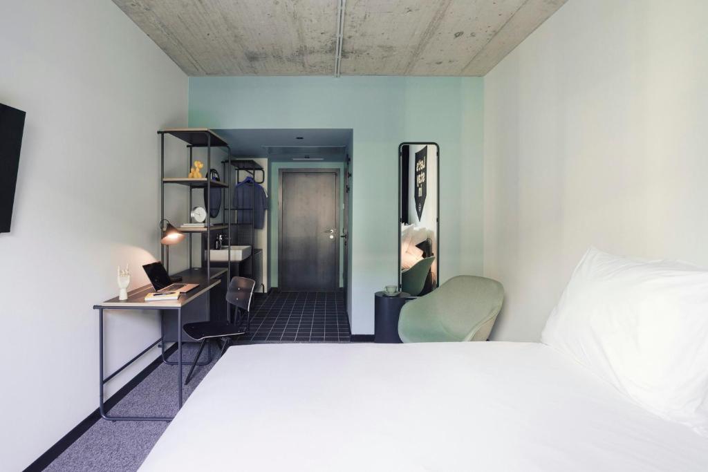 The Social Hub Porto Extended Stay - 10