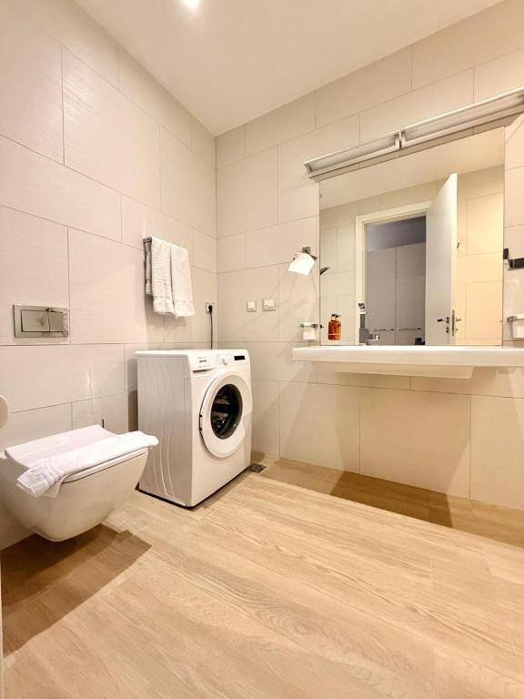 Condo Studio Plaza - 12