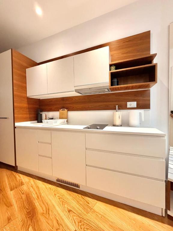 Condo Studio Plaza - 14