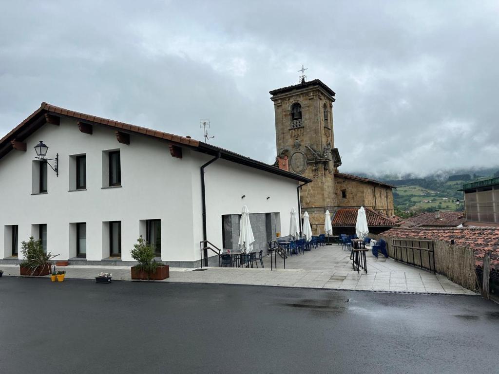 Araozko ostatua — foto 1 de 14