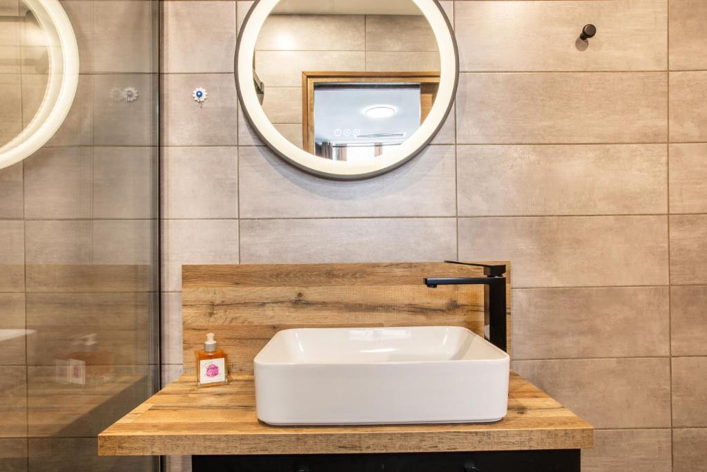 Appartement climatisé, 4 suites parentales et grande terrasse – photo 21