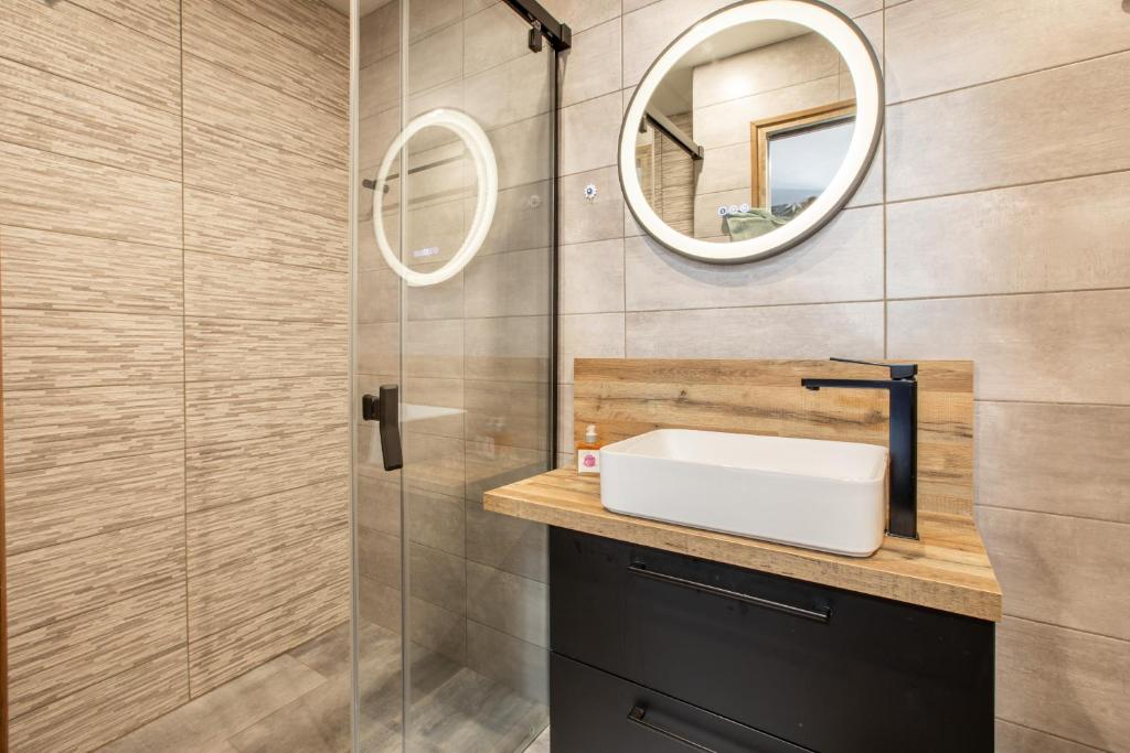 Appartement climatisé, 4 suites parentales et grande terrasse – photo 24
