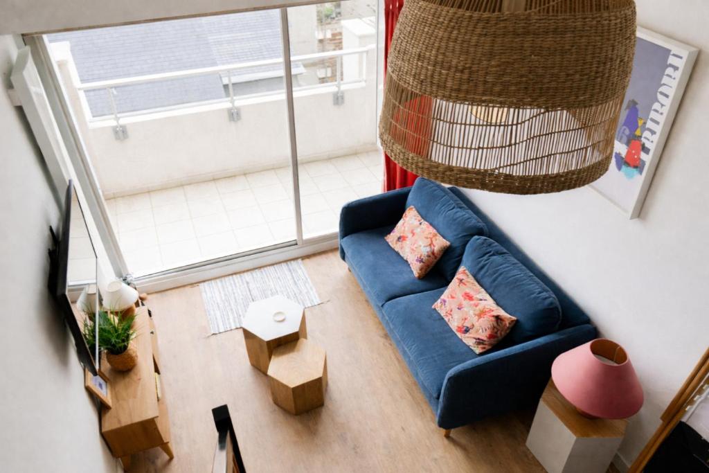 Appartement rénové avec goût et idéalement situé à deux pas du remblai