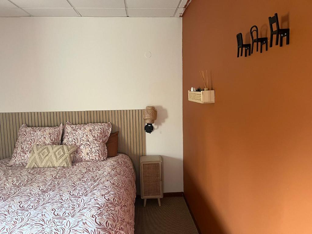Le pré des noisettes - Double Or Twin Room With Shared Bathroom