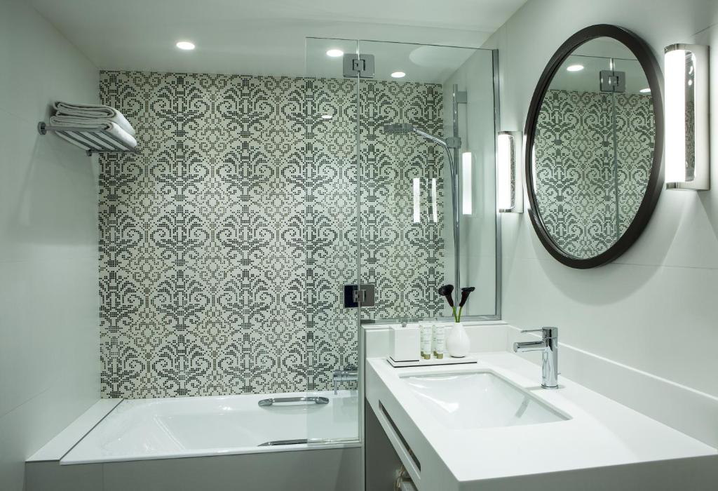 Hôtel Parc Saint-Séverin - Esprit de France - 11