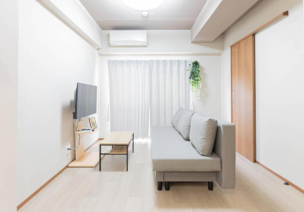 Premium space with excellent access to Tennoji area, Namba and Shinsaibashi - 401