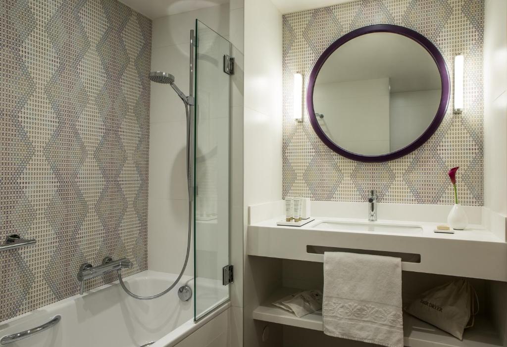 Hôtel Parc Saint-Séverin - Esprit de France - Resim 23