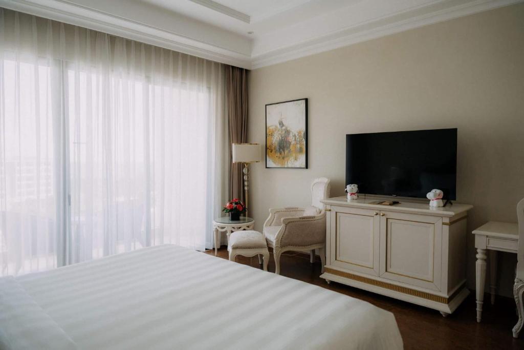 Wyndham Grand Phu Quoc - 8