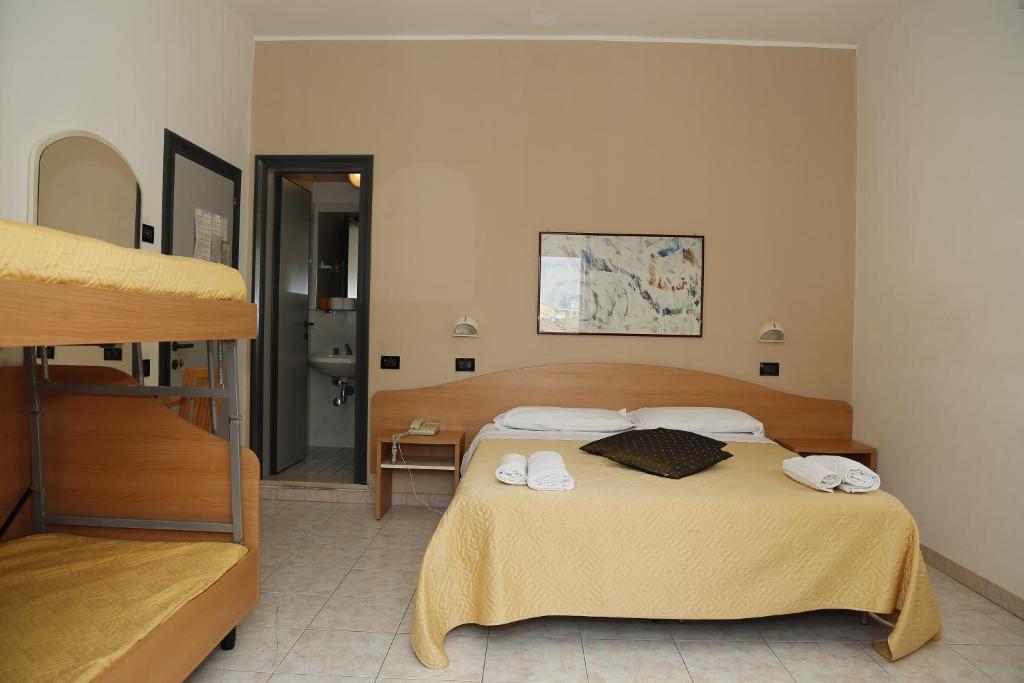 Hotel Villa Dina - Resim 12