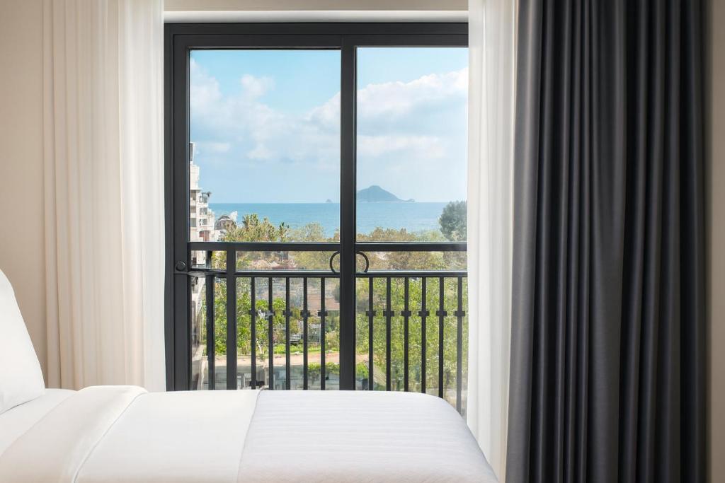 Phòng Deluxe Giường Đôi Nhìn Ra Biển