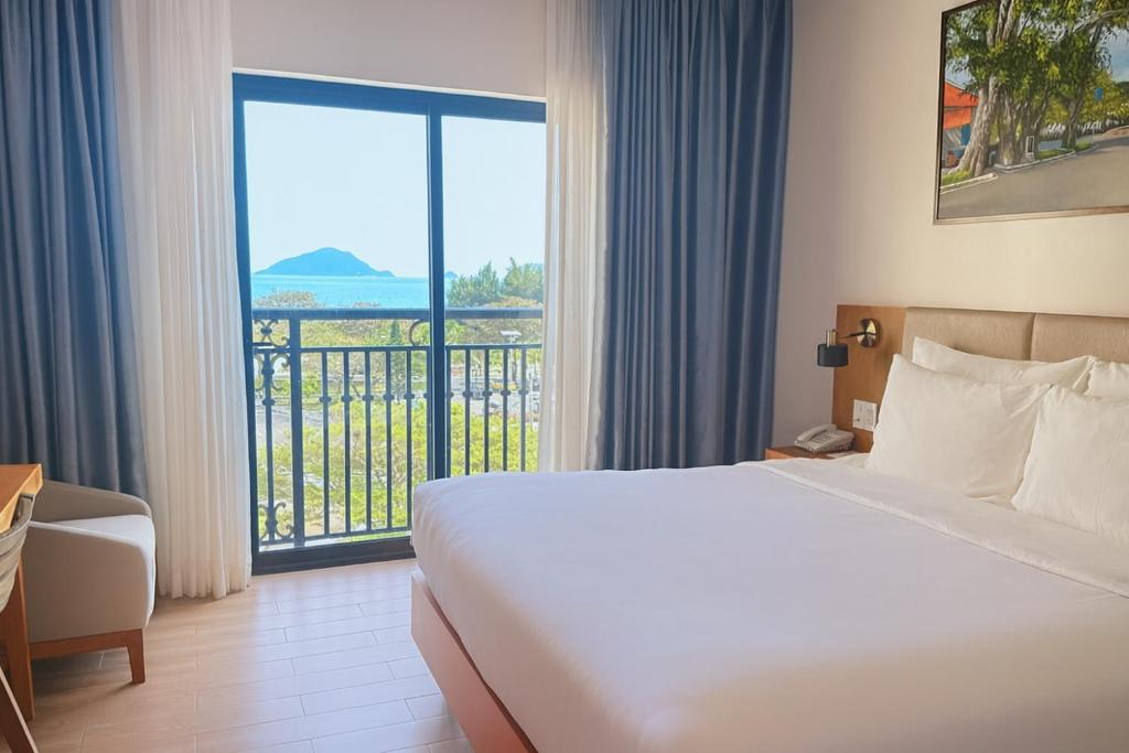 Phòng Deluxe Giường Đôi Nhìn Ra Biển