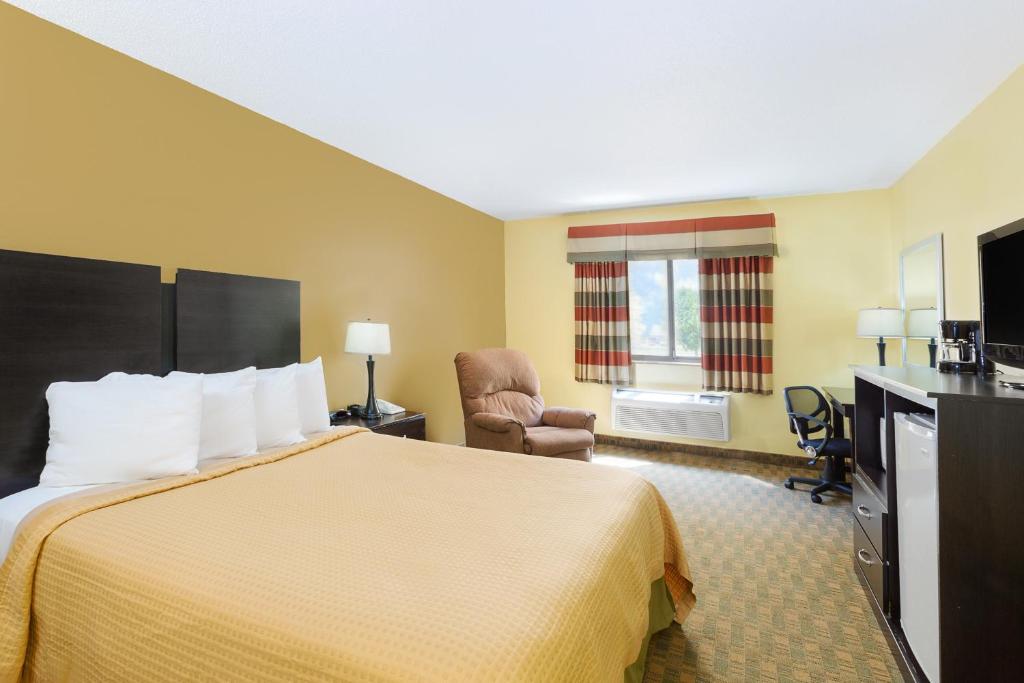 Econo Lodge Inn & Suites Yankton - クイーンルーム バリアフリー 禁煙