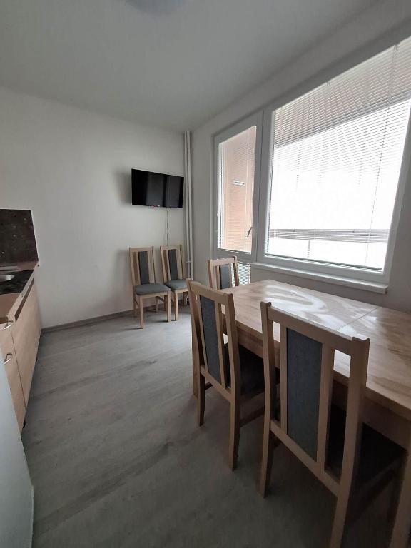 Ubytovanie MARK - Two-Bedroom Apartment