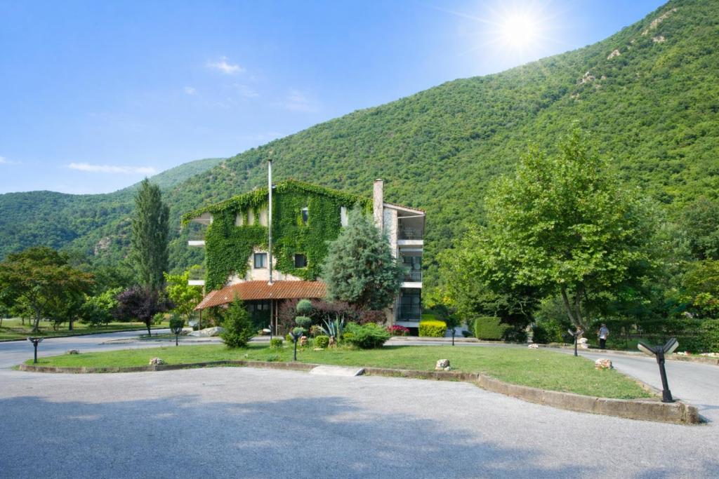 Agriani Hotel - Xanthi Pool & Mountain Views